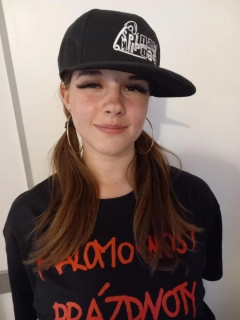 kšiltovka Spínací špendlík
